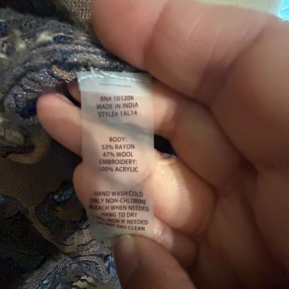 Soft Surroundings Wool Blend Kimono Poncho Wrap O/S Blue Embroidered Yarn Artsy - Picture 7 of 9